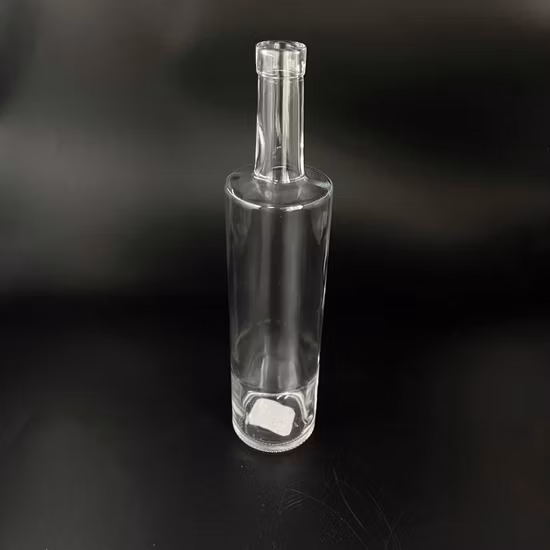 Personnalisé 500ml 700ml 750ml Bouteille En Verre Effacer Bouteilles En Verre Vides Vodka Whisky Brandy Bouteille En Verre Tequila Gin Liqueur Spiritueux Bouteille En Verre
