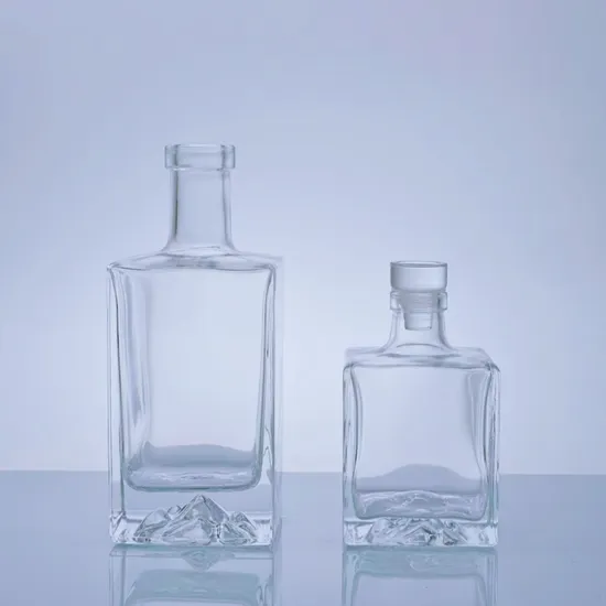 Bouteille en verre de liqueur de bouteille de whisky de forme papillon de haute qualité de 500 ml