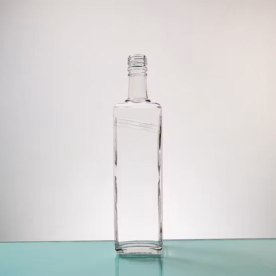 Vente chaude bouteille de vodka claire 500 ml 700 ml 750 ml brandy vodka gin whisky rhum bouteille en verre