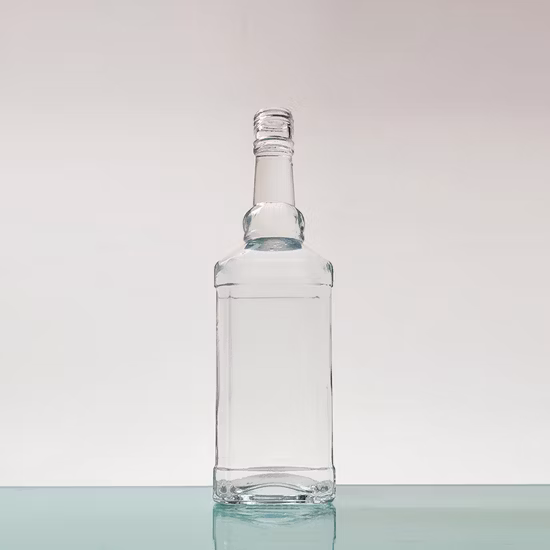 Chine Commerce de gros de haute qualité en verre de whisky sérigraphie Bouteilles de liqueur en verre dépoli